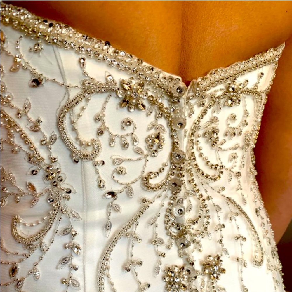 Kittychen Wedding Dress